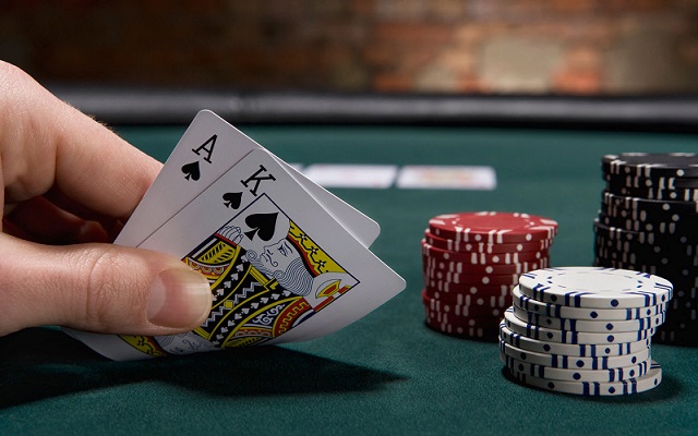 Các vòng chơi trong ván bài Poker Các vòng chơi trong ván bài Poker
