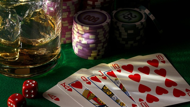Những hành động trong các vòng cược Poker Những hành động trong các vòng cược Poker