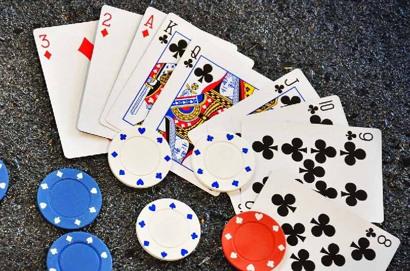 2 phỏm có ù không? Giải đáp chi tiết luật chơi phỏm chuẩn nhất