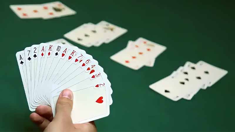 Đánh bài không ăn tiền có bị phạt không? Giải đáp rõ ràng
