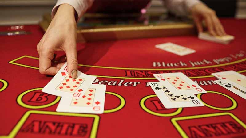 Thuật ngữ bài Baccarat: Từ cơ bản đến nâng cao cho người mới